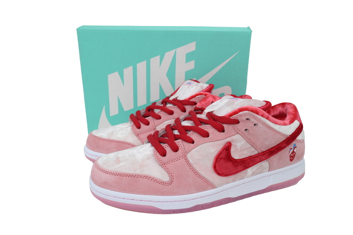 StrangeLove x Nike Dunk Low SB 'Valentine's Day' CT2552-800