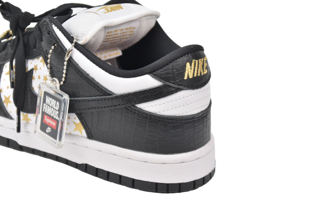 Supreme x Nike SB Dunk Low “Black Stars” DH3228-102
