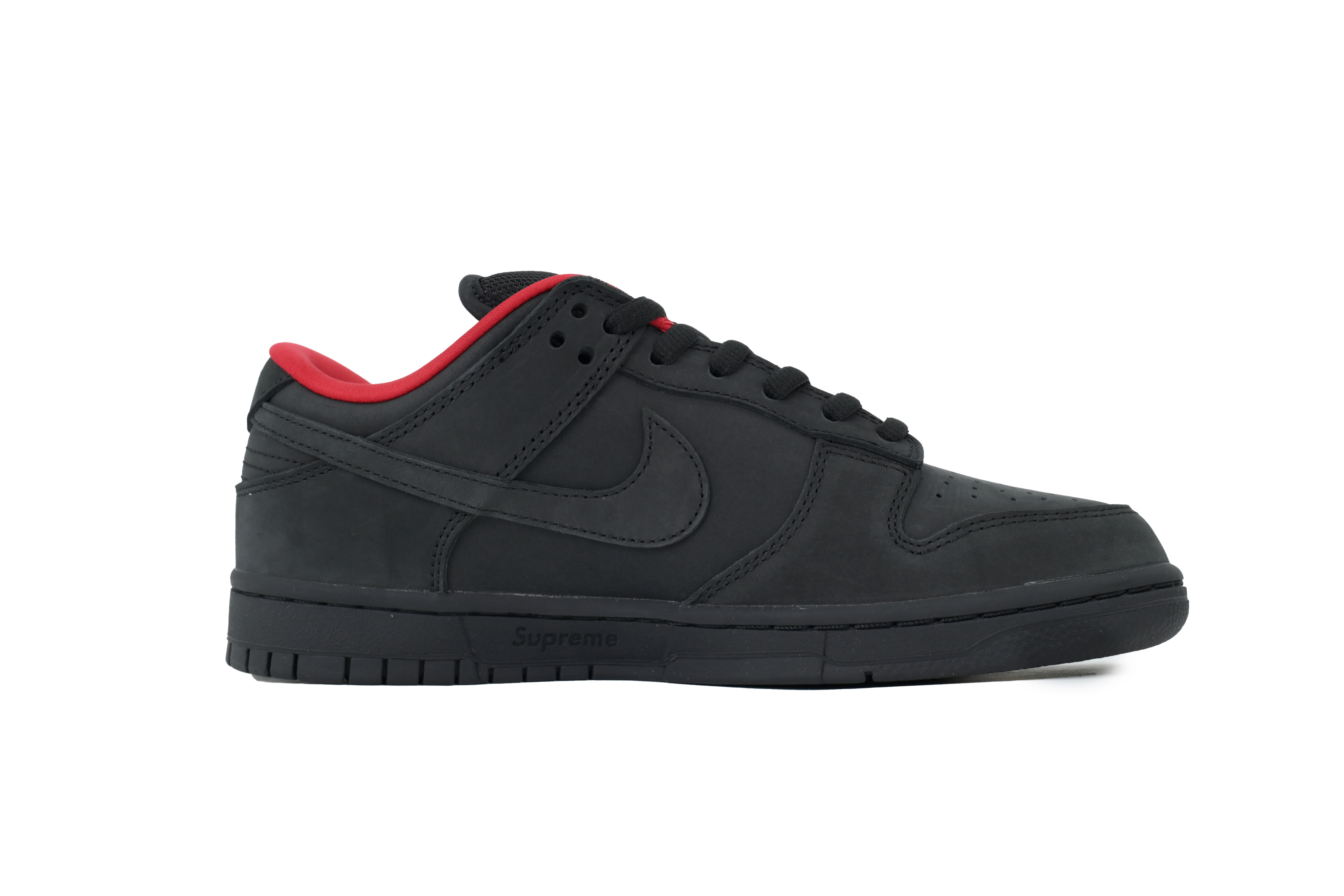 The Powerpuff Girls x Nike SB Dunk Low Black HQ8487-001