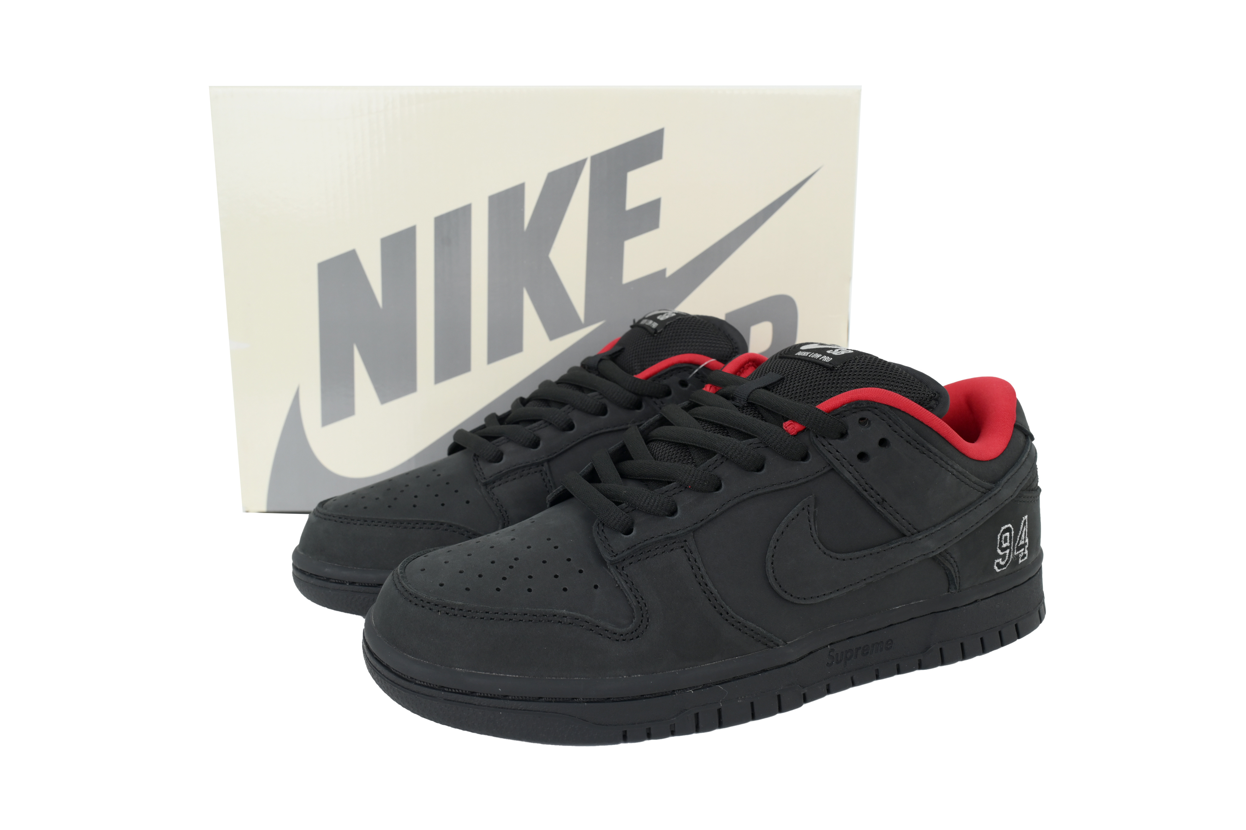 The Powerpuff Girls x Nike SB Dunk Low Black HQ8487-001