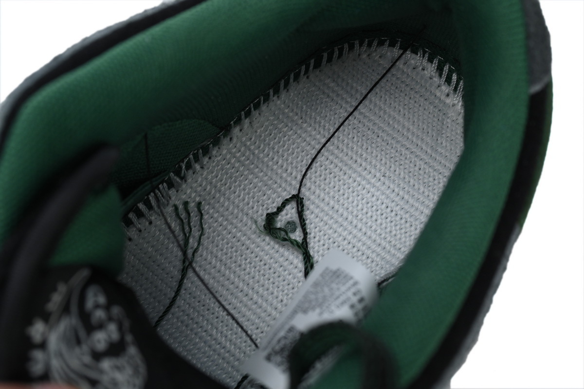 THERE Skateboards x Dunk Low SB 'Ultra Humanized' HF7743-001