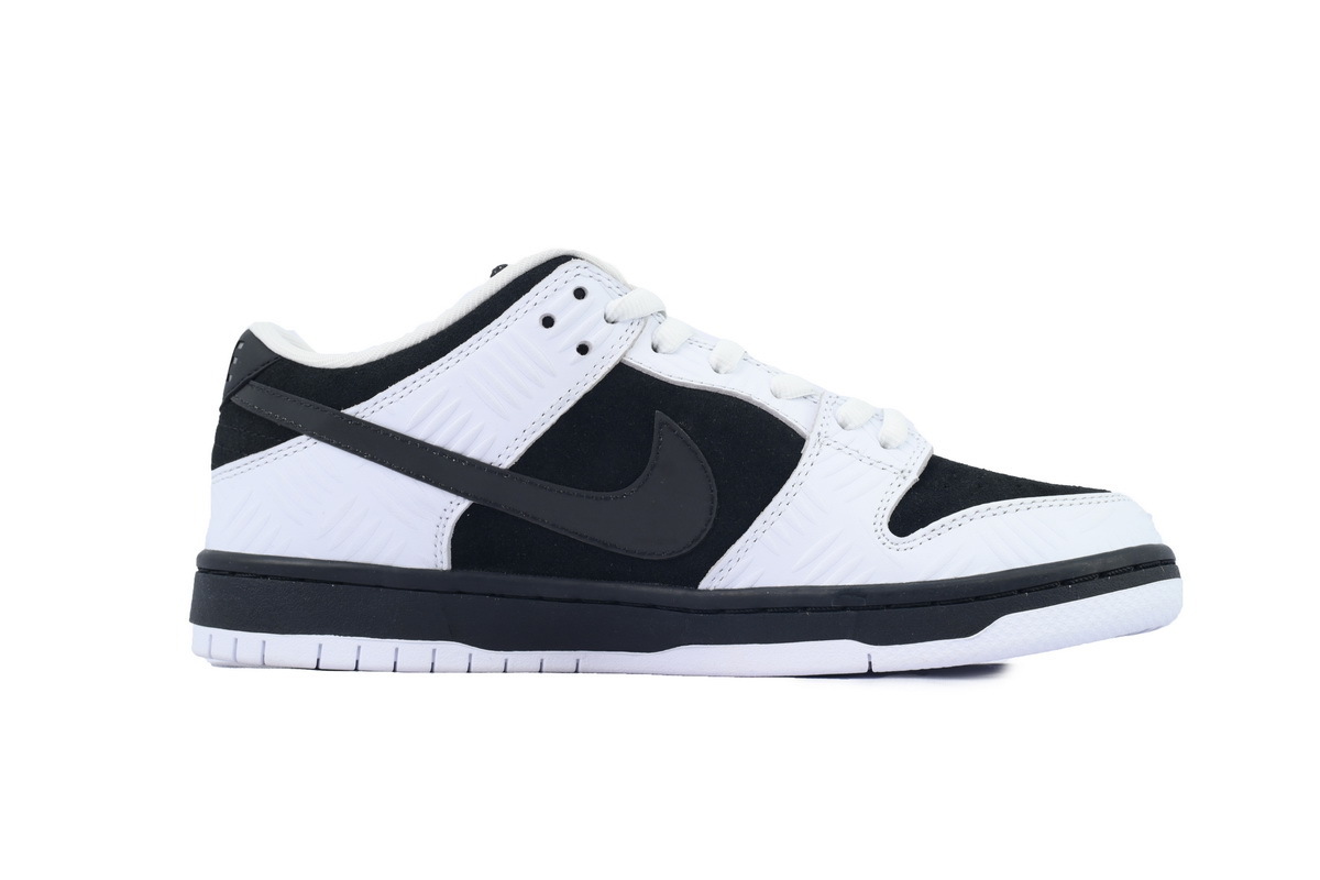 TIGHTBOOTH x Nike SB Dunk Low Panda Co Branding FD2629-100