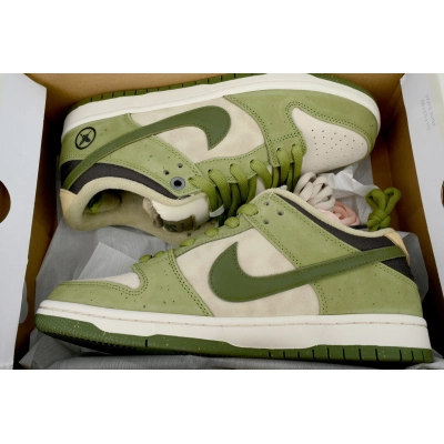 Yuto Horigome x Dunk Low SB 'Asparagus' HF8022-300 02