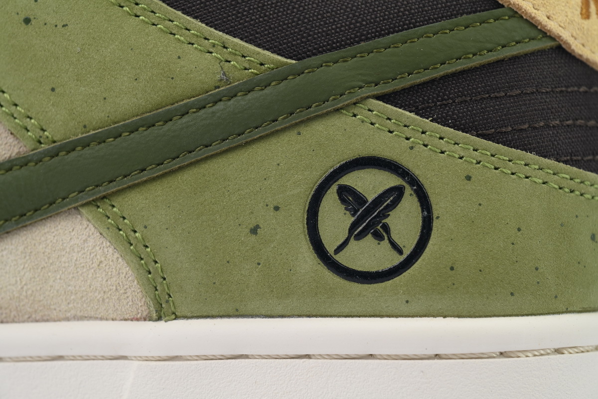 Yuto Horigome x Dunk Low SB 'Asparagus' HF8022-300