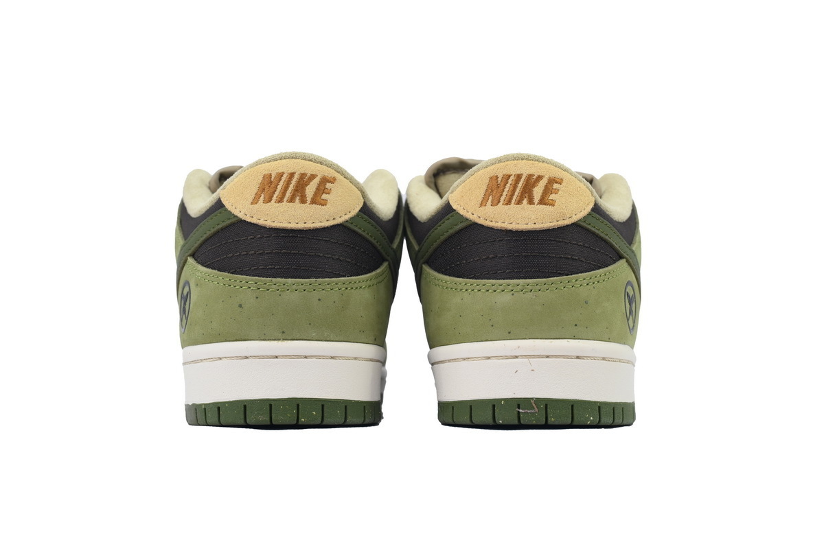 Yuto Horigome x Dunk Low SB 'Asparagus' HF8022-300