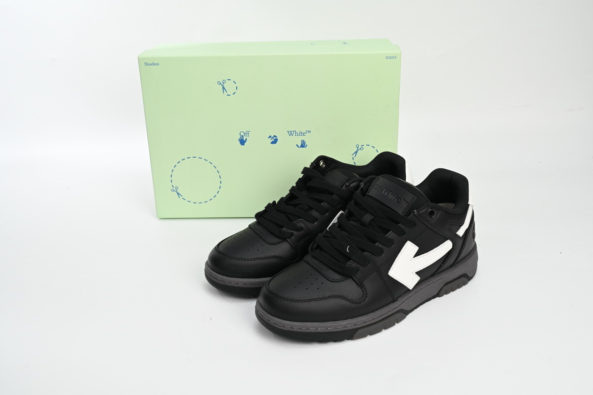 FF-WHITE Out Of Black Skin And White Tail OMIA18 9C99LEA00 41001