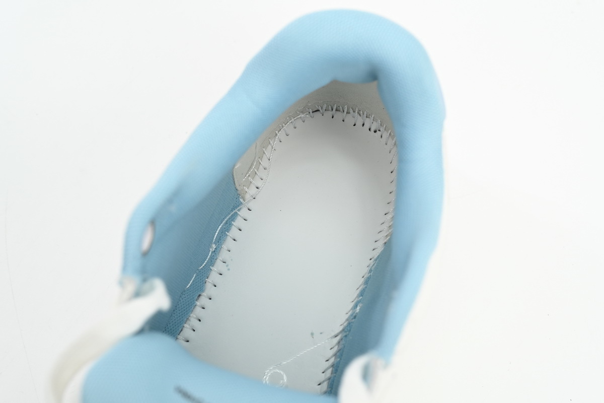 FF-WHITE Out Of Blue White Blue Discoloration OMIA189S 21LEA0030 0180