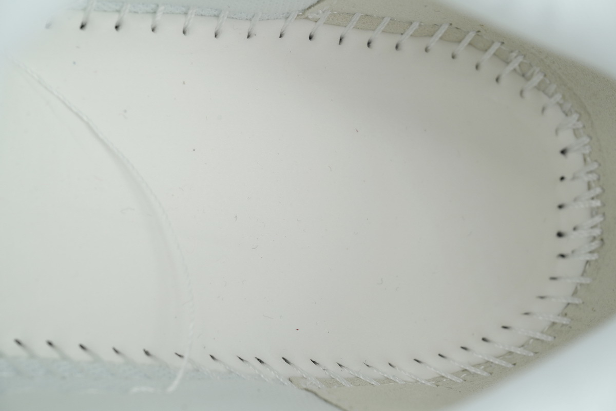 FF-WHITE Out Of White and Blue Letters OMIA189F 24LEA006 0145