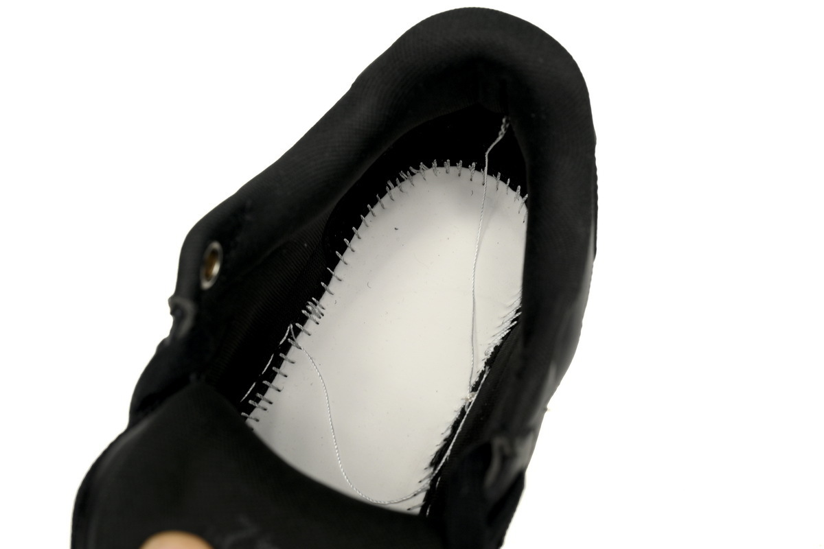 FF-WHITE Out Of White White Black Round Head OMIA189F 23LEA001 1010