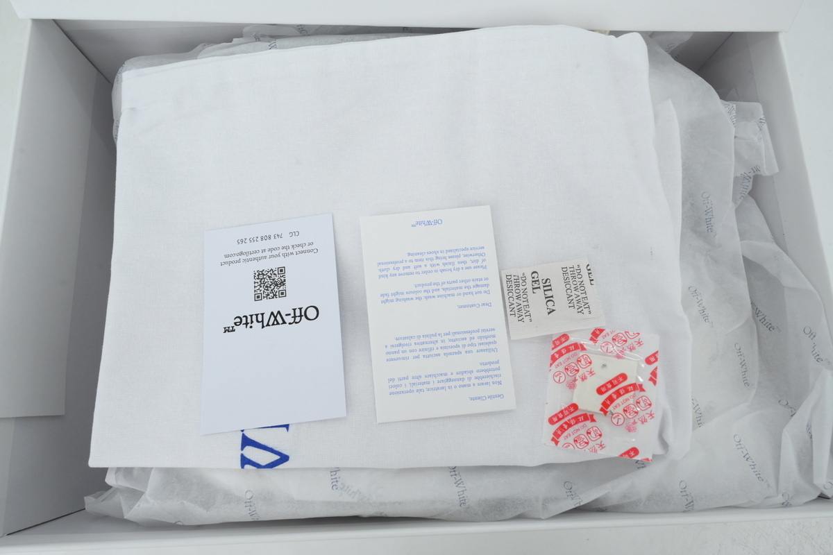 OFF-WHITE ODSY White A OMIA190C 99FAB00 30101