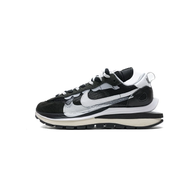 Sacai x Nike Pegasua Vaporfly Black White CI9928-001 01