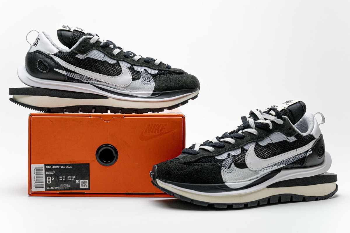 Sacai x Nike Pegasua Vaporfly Black White CI9928-001