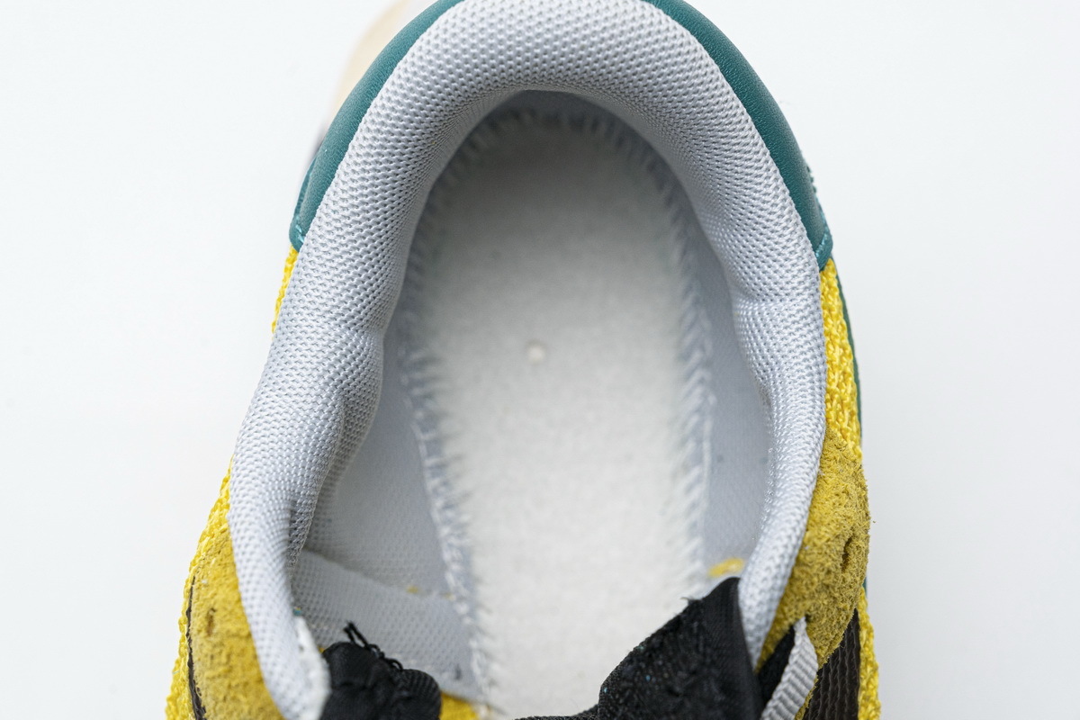 Sacai x Nike Pegasua Vaporfly Yellow Green CV1363-700