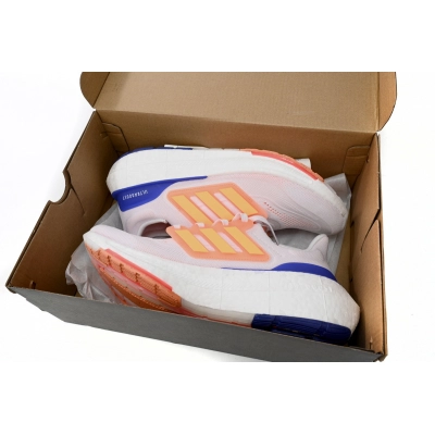 8851-15 Adidas Ultra Boost 2023 LIGHT Black And White HQ6352 02