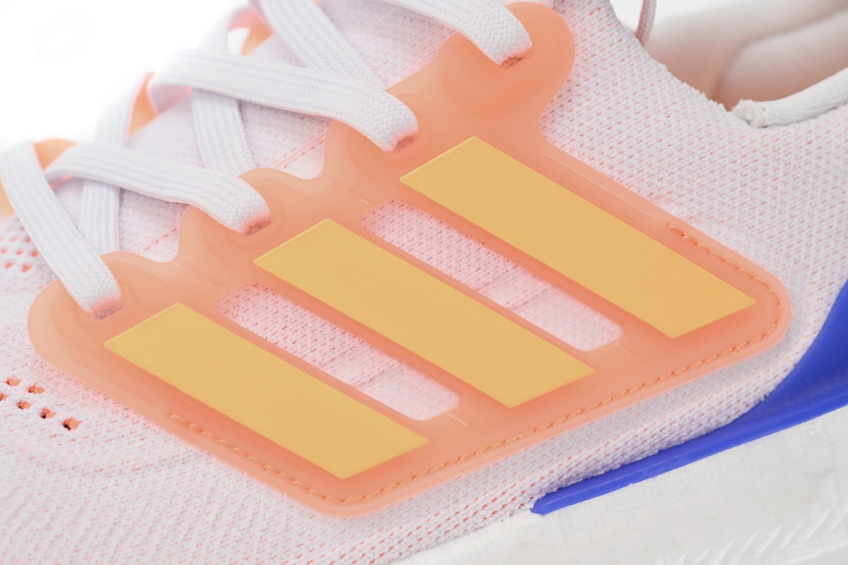 8851-15 Adidas Ultra Boost 2023 LIGHT Black And White HQ6352