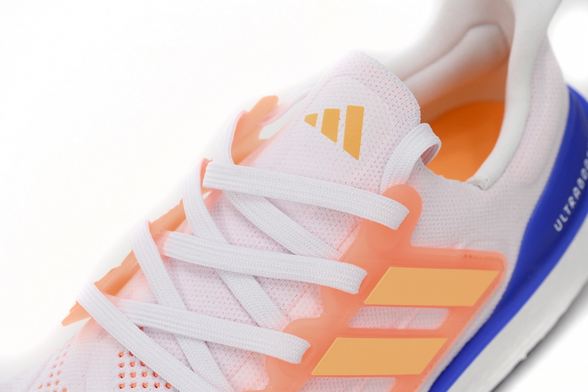 8851-15 Adidas Ultra Boost 2023 LIGHT Black And White HQ6352