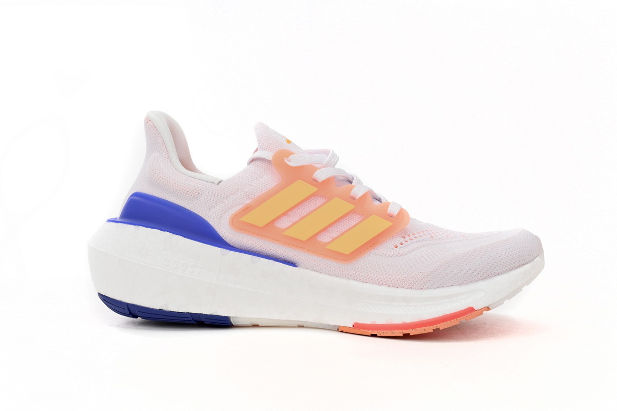 8851-15 Adidas Ultra Boost 2023 LIGHT Black And White HQ6352