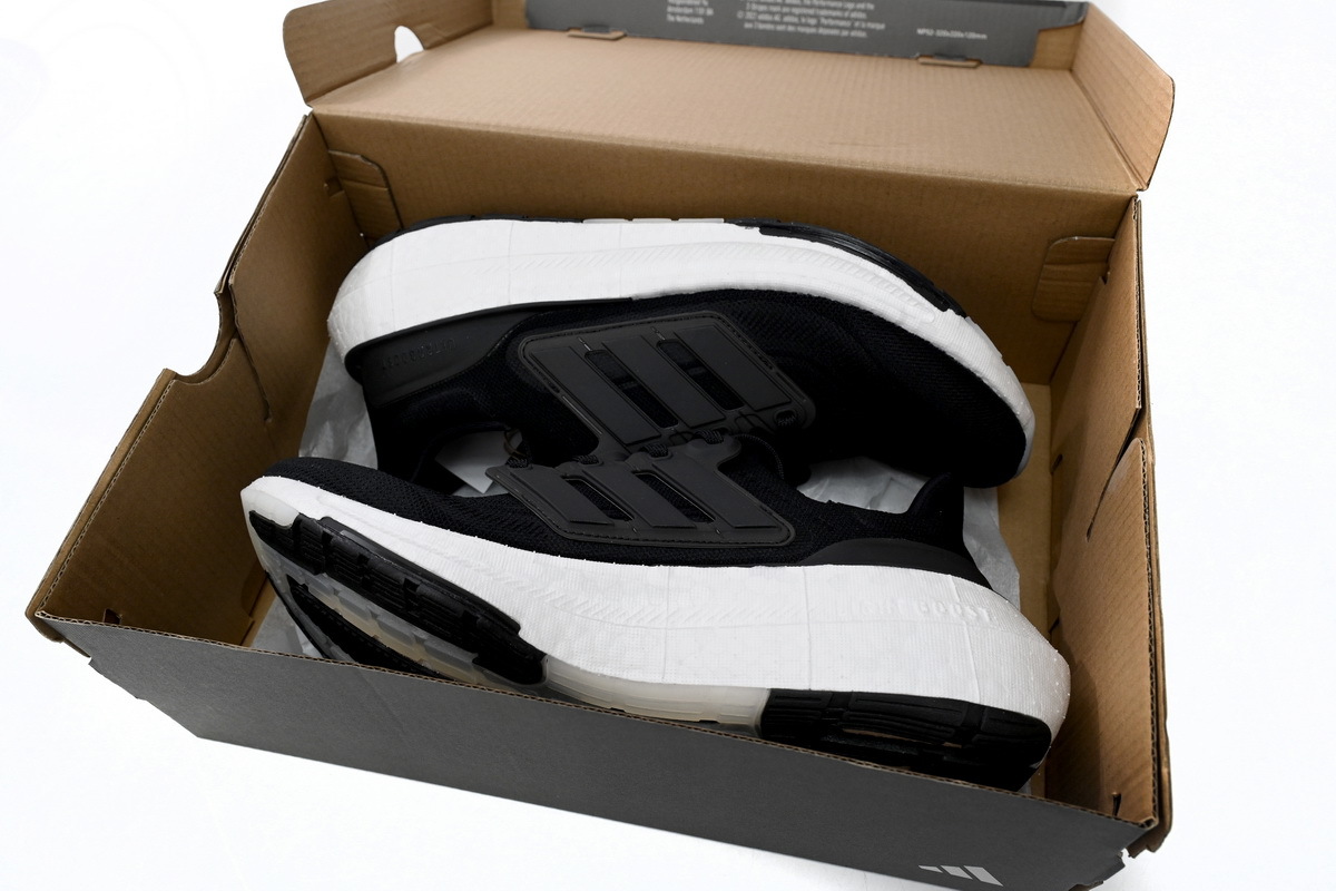 8851-1 Adidas Ultra Boost 2023 LIGHT Black And White GY9351