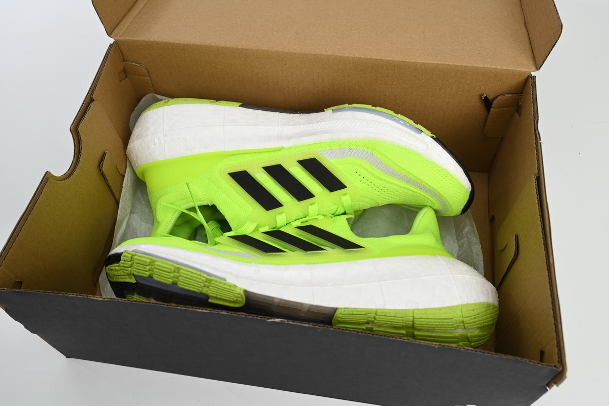 8851-22 Adidas Ultra Boost 2023 LIGHT Black And White IE1767