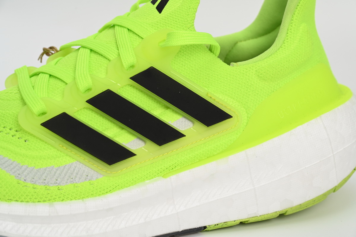 8851-22 Adidas Ultra Boost 2023 LIGHT Black And White IE1767