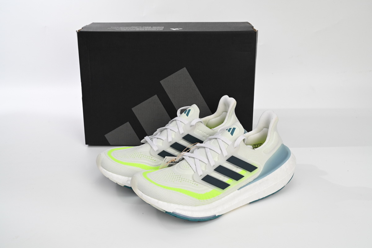 8851-24 Adidas Ultra Boost 2023 LIGHT Black And White IE1768