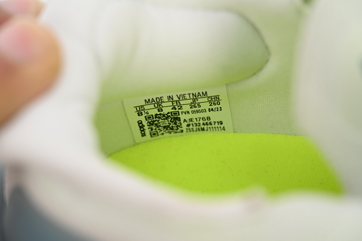 8851-24 Adidas Ultra Boost 2023 LIGHT Black And White IE1768