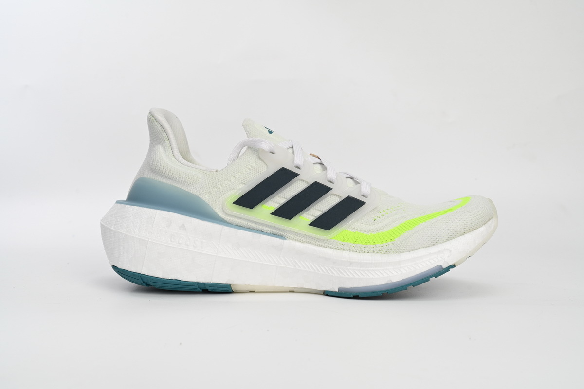 8851-24 Adidas Ultra Boost 2023 LIGHT Black And White IE1768