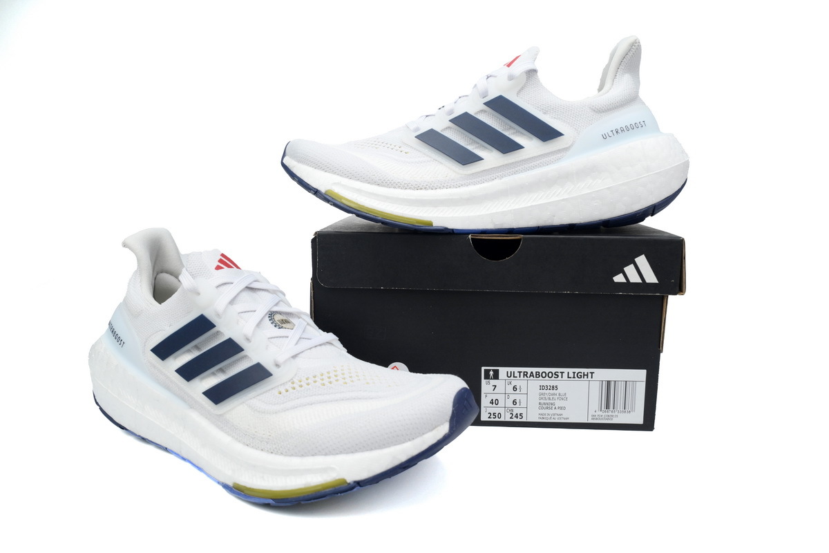 8851-25 Adidas Ultra Boost 2023 LIGHT Black And White ID3285