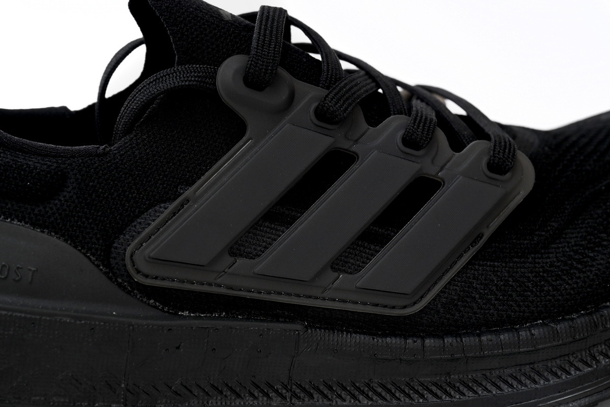 8851-2 Adidas Ultra Boost 2023 LIGHT Black And White GZ5159