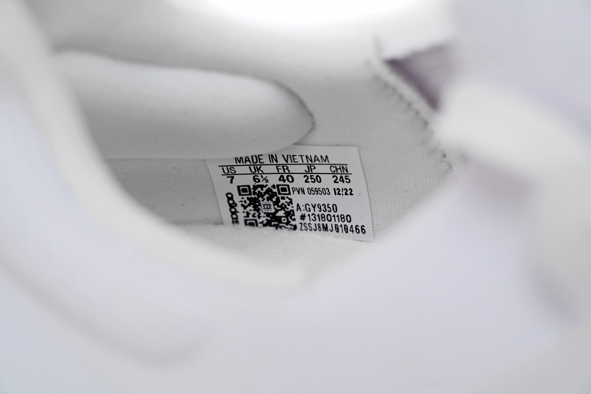 8851-3 Adidas Ultra Boost 2023 LIGHT Black And White GY9350