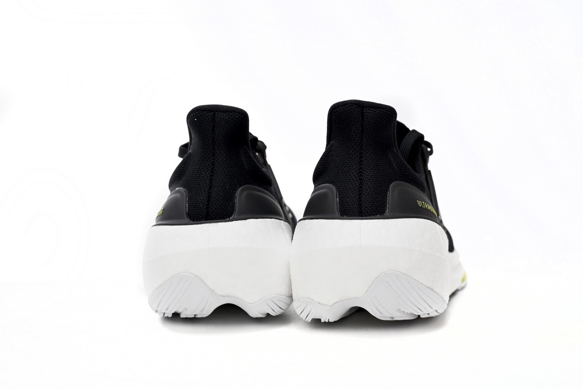 8851-4 Adidas Ultra Boost 2023 LIGHT Black And White HQ6339