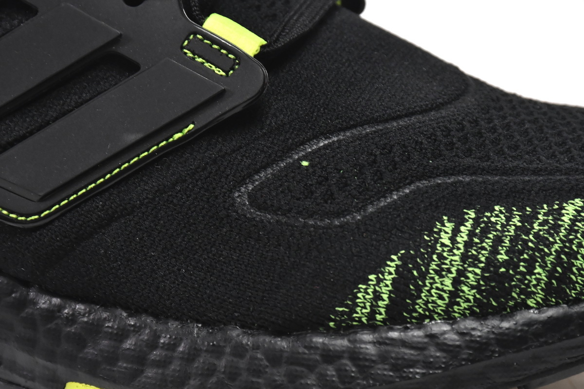 adidas Ultra Boost 2022 Black Solar Yellow GX5915