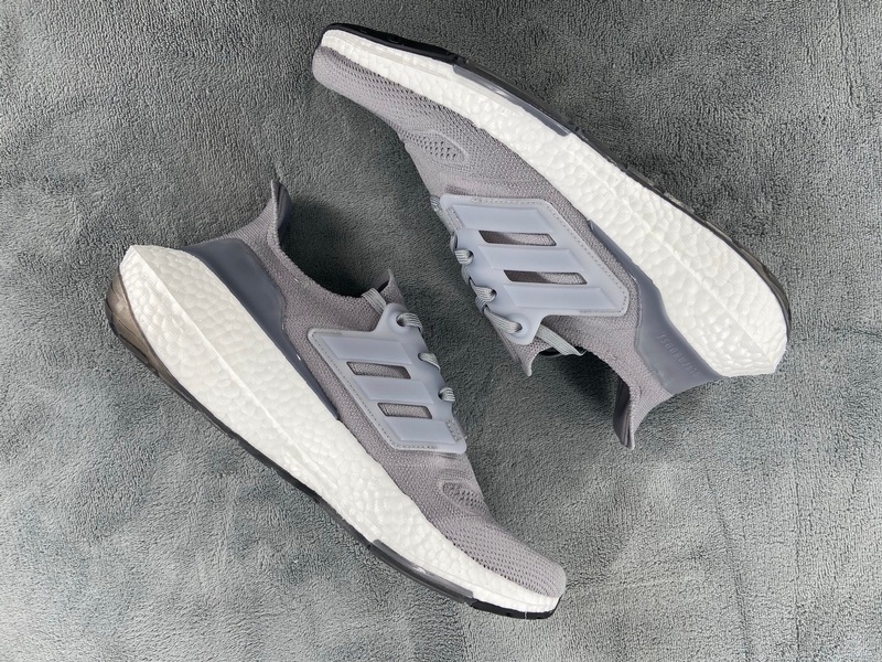 adidas Ultra Boost 2022 Greyish White GX5460