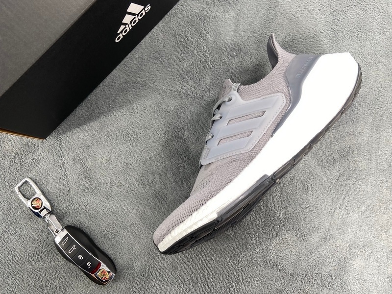 adidas Ultra Boost 2022 Greyish White GX5460