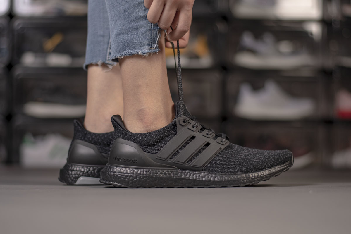 Adidas Ultra Boost 3.0 “Triple Black” Real Boost BA8920