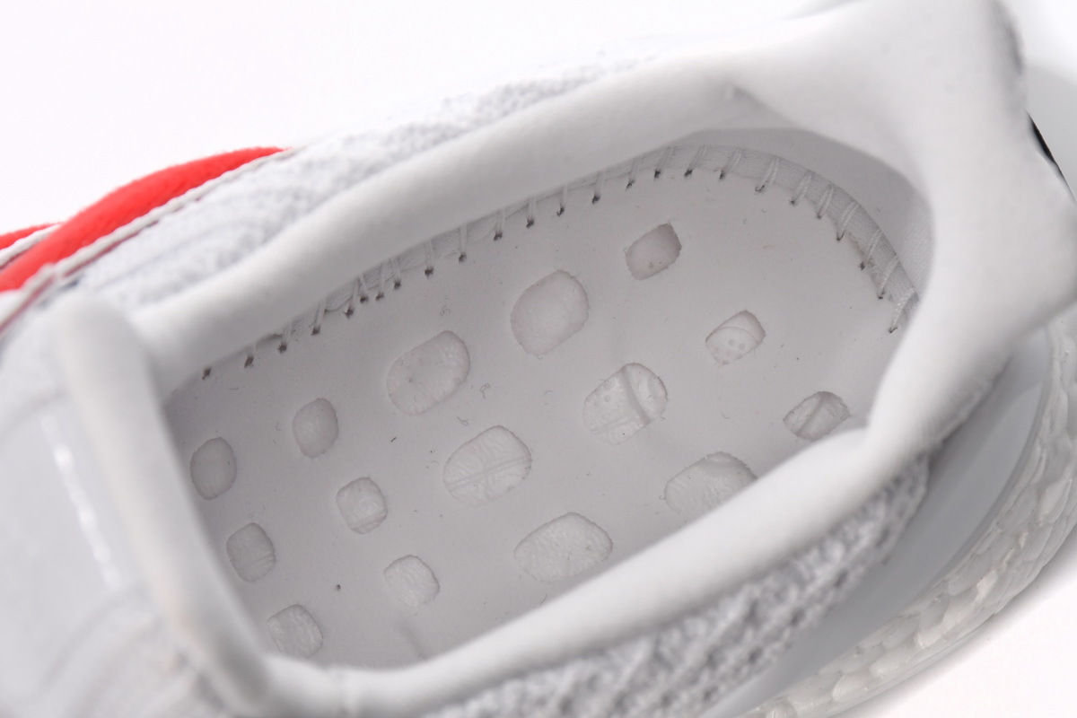 Adidas Ultra Boost 4.0 DNA Bai Hong FY9336