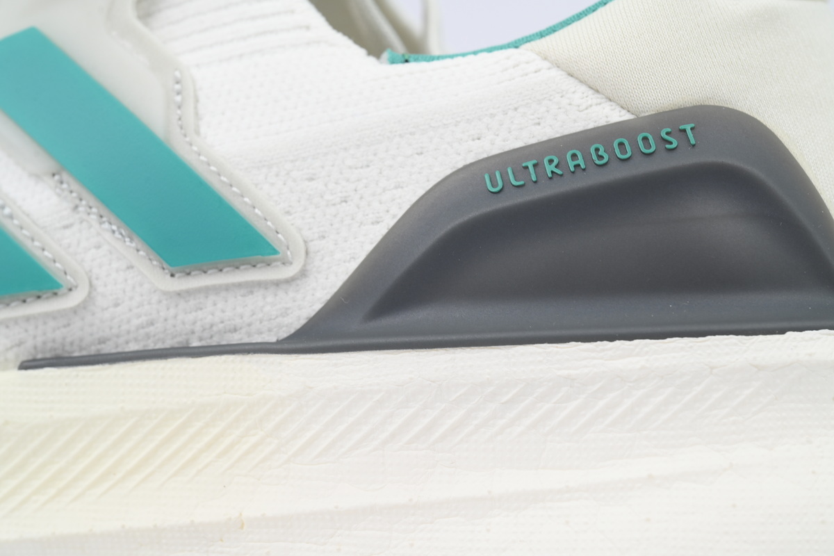 Adidas Ultraboost 5 White Light Green JQ2903
