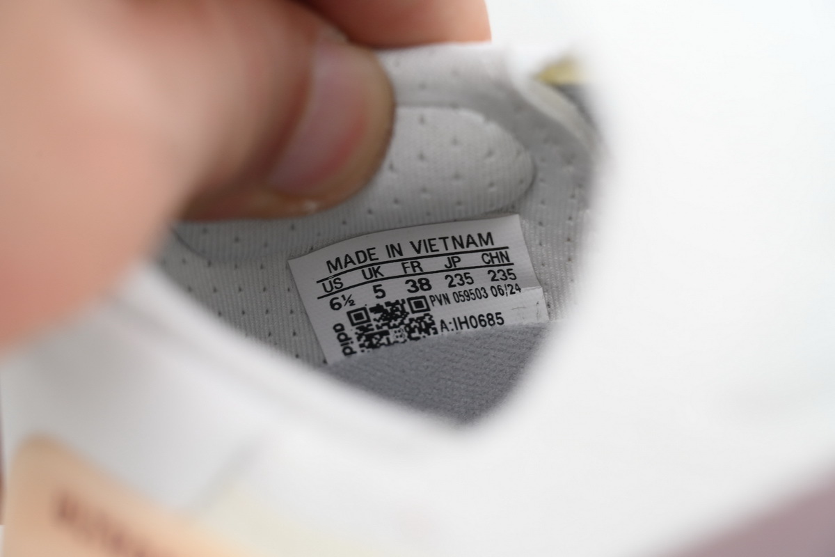 adidas Ultraboost 5X 'White Almost Yellow' IH0685