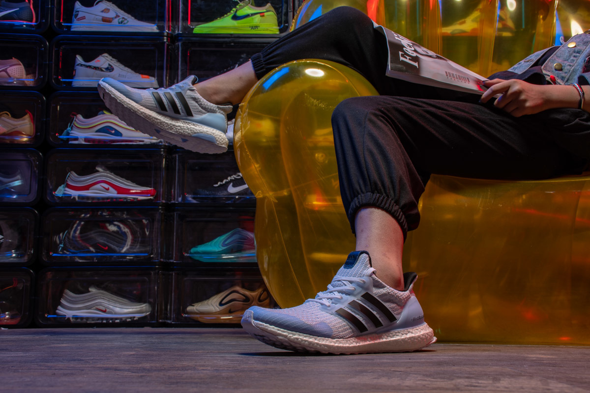 GAME OF THRONES x Ultra Boost “White Walkers” EE3708