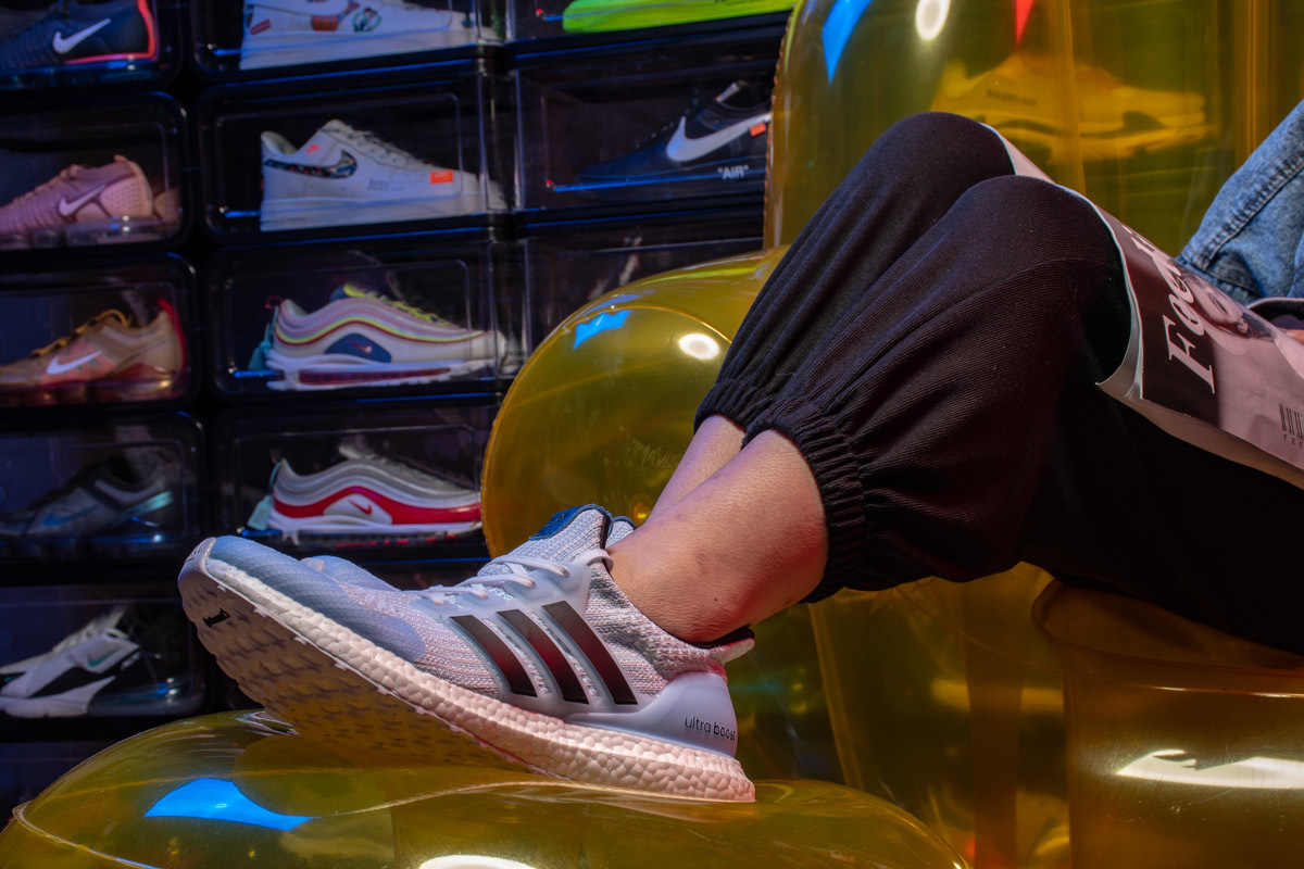 GAME OF THRONES x Ultra Boost “White Walkers” EE3708