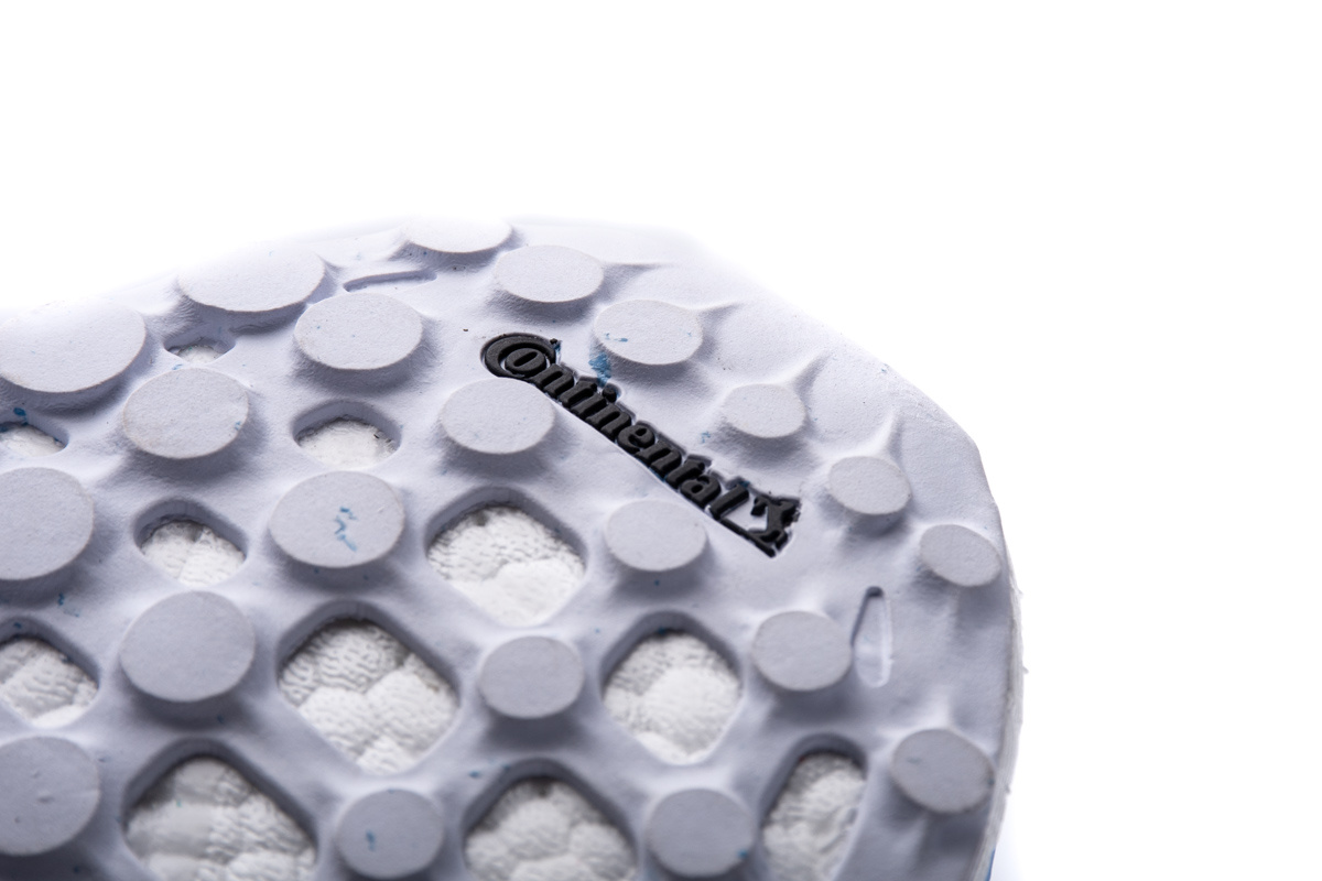 GAME OF THRONES x Ultra Boost “White Walkers” EE3708