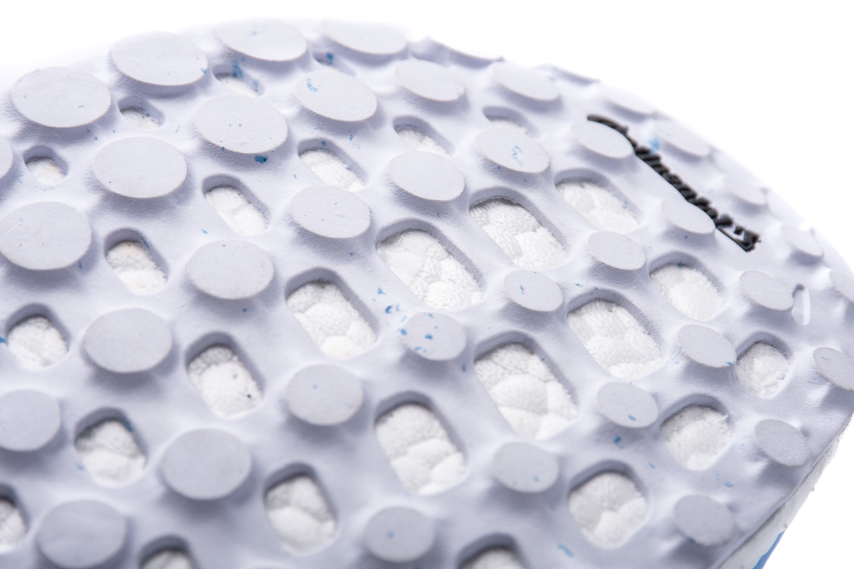 GAME OF THRONES x Ultra Boost “White Walkers” EE3708