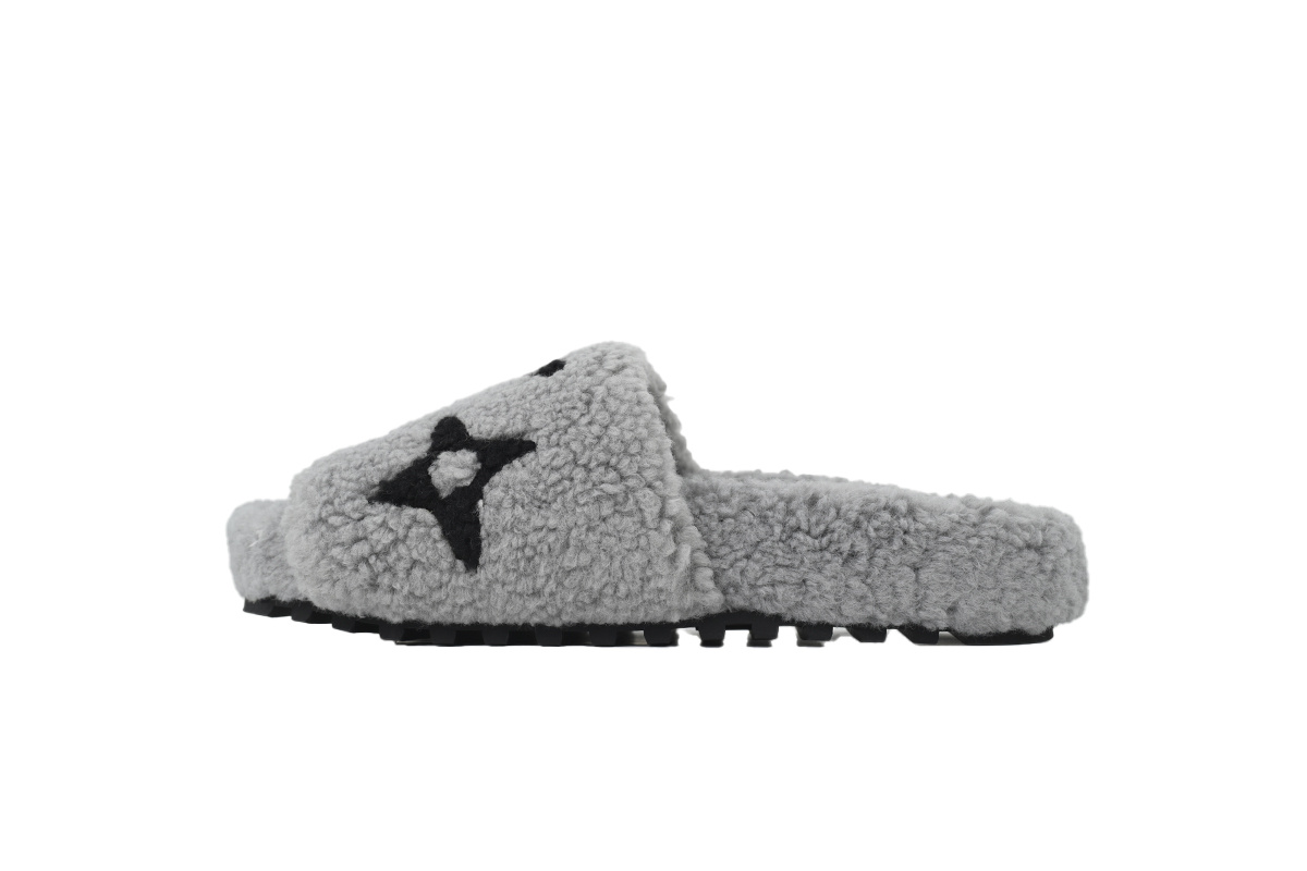 LOUIS VUITTON Shearling Dark Gray