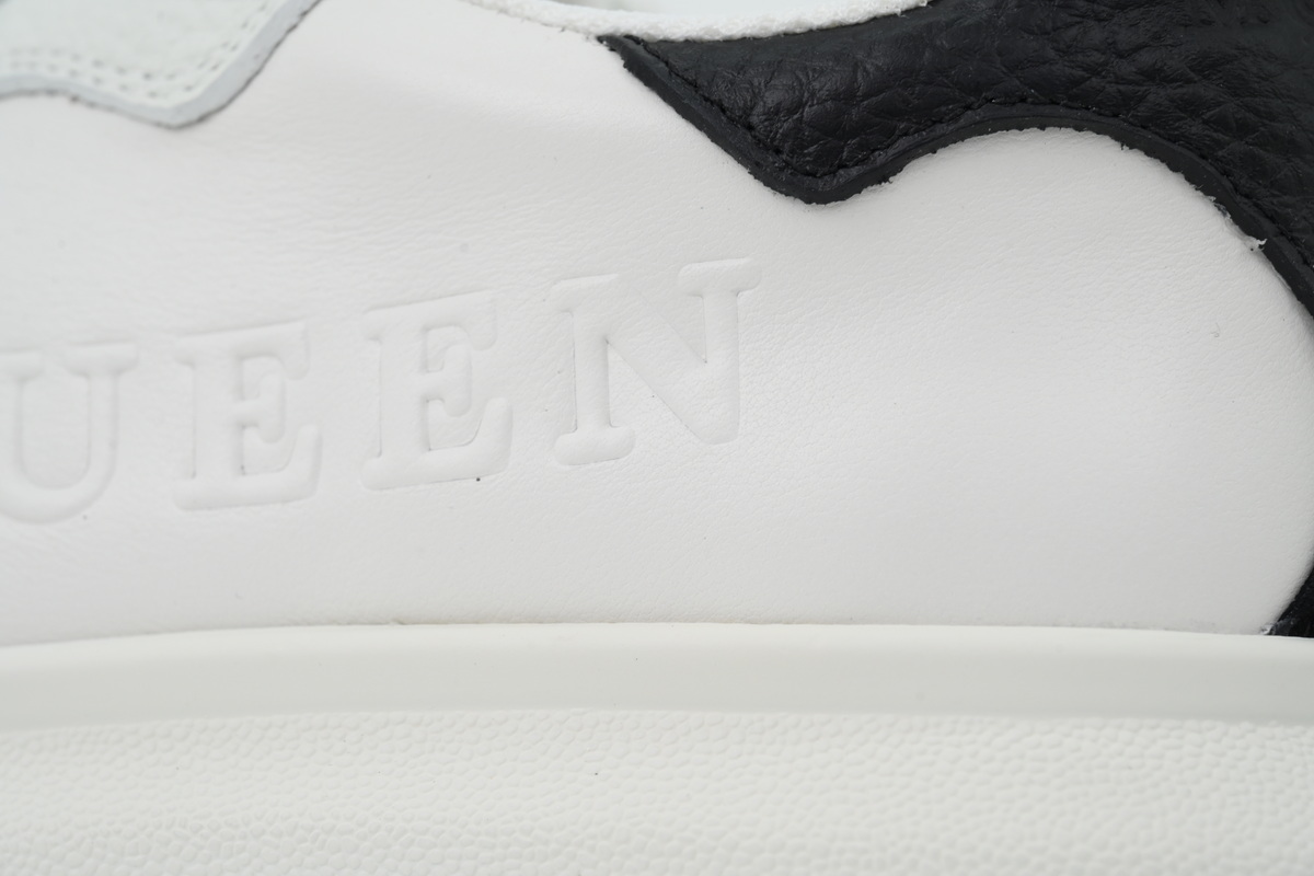 Alexander McQueen Sneaker Black Tail