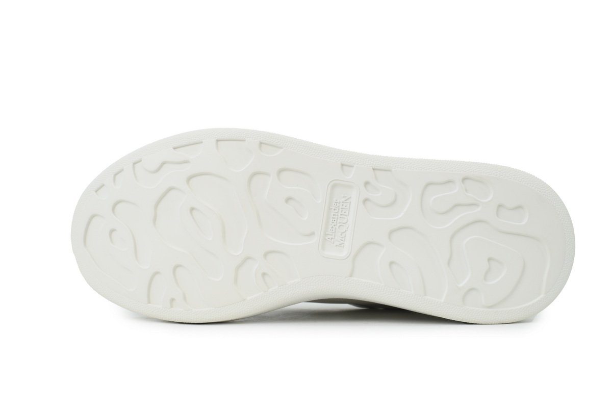Alexander McQueen Sneaker Blue Tail