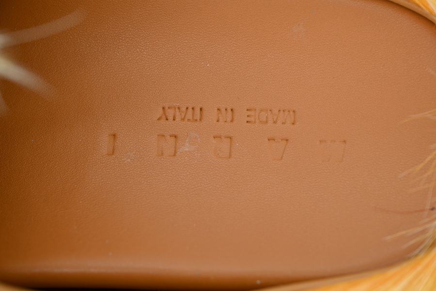 MARNI Fussbett Tan