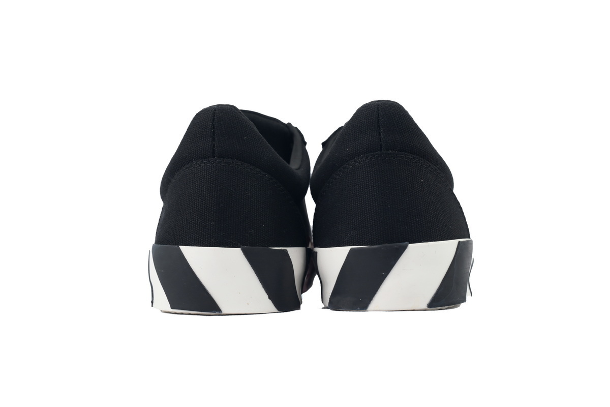 Off-White Vulc Low Top 'Black' OMIA085E183510011000