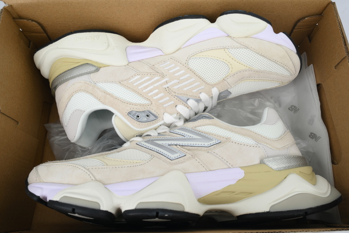 9060 'Sea Salt Moonbeam' U9060WHT