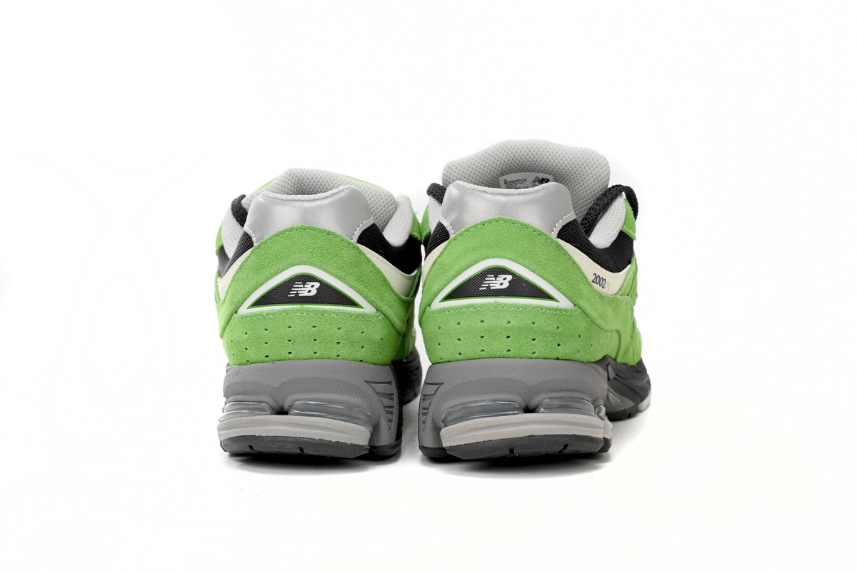 New Balance 2002R Sea Black Green M2002RGZ