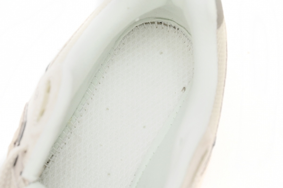 New Balance 2002R Shallow Cream M2002RJN